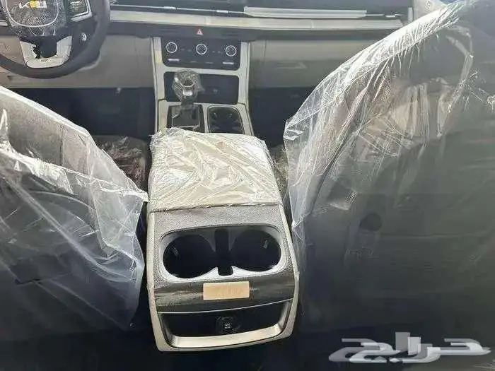 كيا كرنفال ستاندر ونص فل موديل 2026 أصفار كاش وبنوك 8