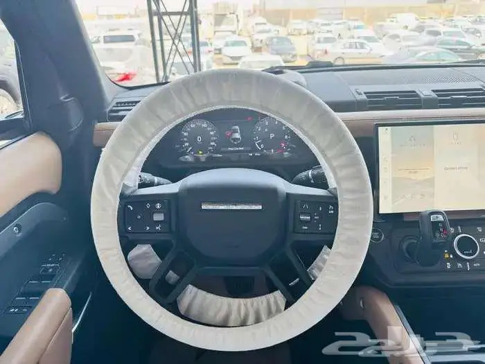 عرض خاص لاند روفر. ديفندر HSE فل كامل 6 سلندر 2026 3