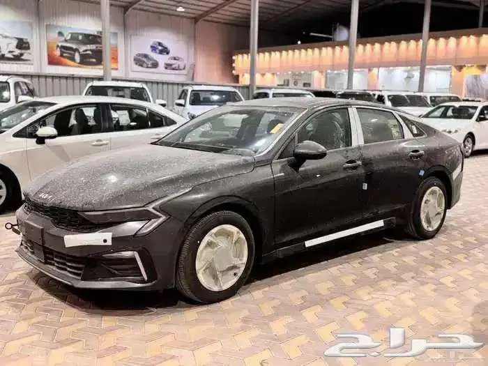 كيا كي 5 استاندار مطور موديل 2025 1