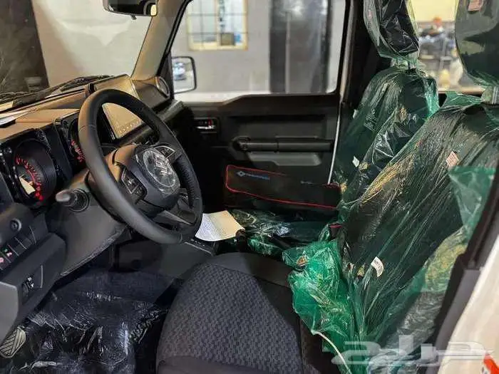 سوزوكي جيمني 2025 10