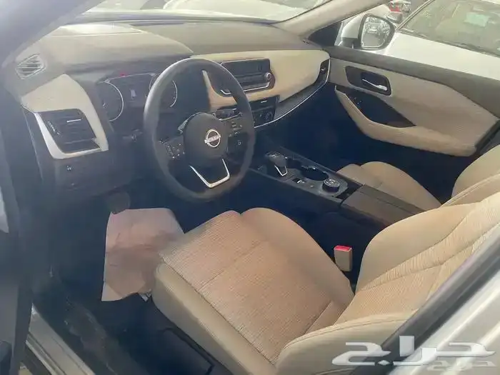 عرض خاص نيسان اكس ترل 2025 ب 88800 7