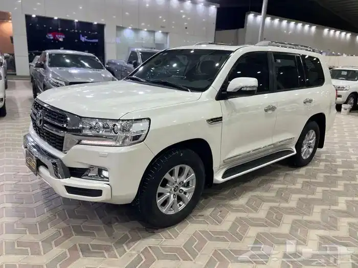 تويوتا لاندكروزر 2021 وارد الساير ماشي 64 الف قمة فالنظافة 2