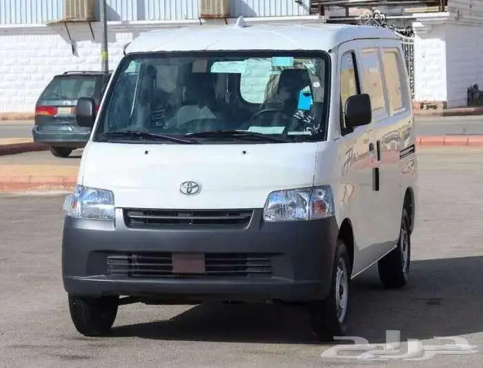 تويوتا لا يت اس توماتيك موديل 2025 بنزين حبه فقط 2