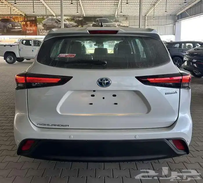 تويوتا هايلاندر LE ستاندر 2025 كاش واقساط 2