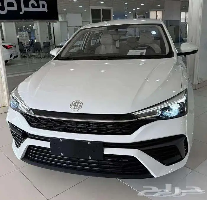 ام جي 5 استاندر الشكل الجديد والقديم موديل 2025 0