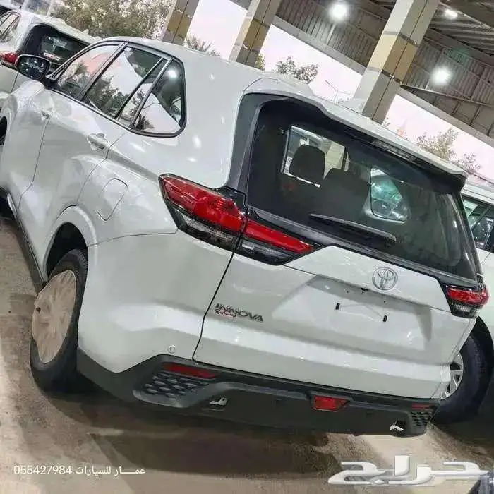 تويوتا انوفا بنزين 2024 12