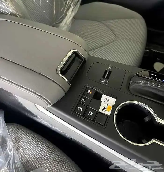 تويوتا هايلاندر LE ستاندر 2025 كاش واقساط 10