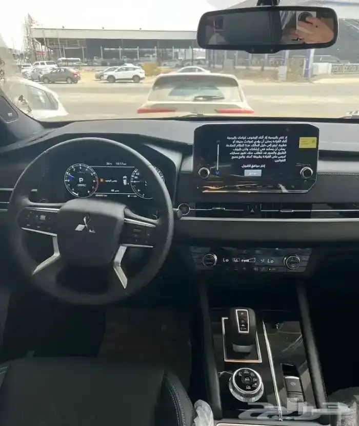 ميتسوبيشي اوتلاندر 2025 بلاك ايدشن فل كامل 5