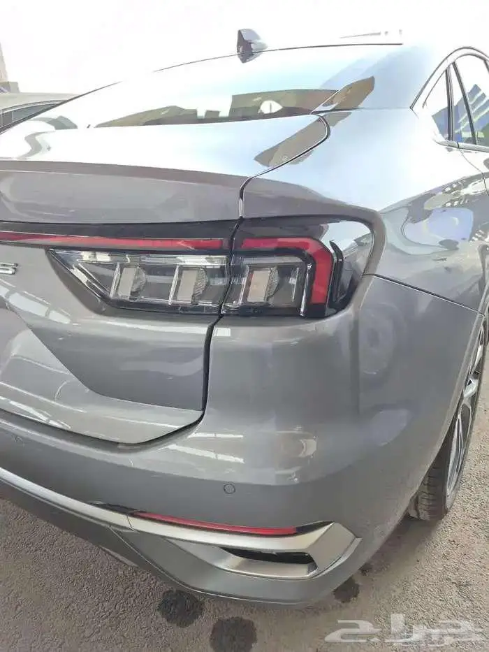 فورد تورس تيتانيوم 2026 10