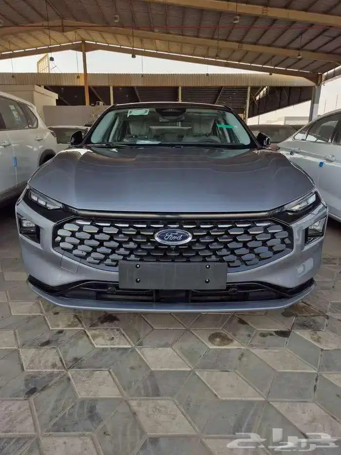 فورد تورس تيتانيوم 2026 9