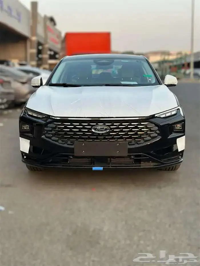 فورد تورس تيتانيوم 2026 0