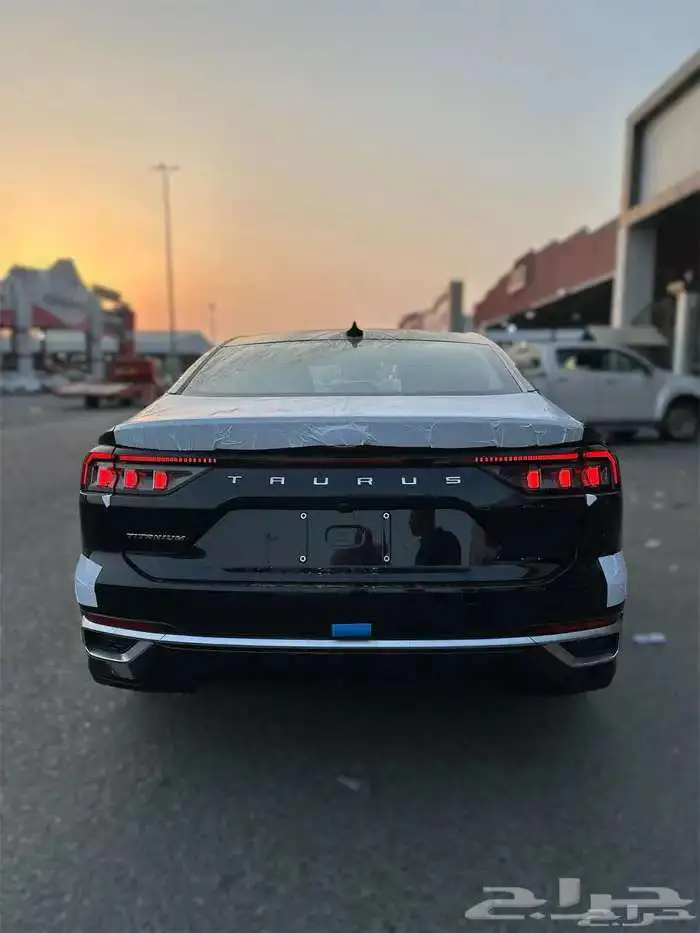 فورد تورس تيتانيوم 2026 3