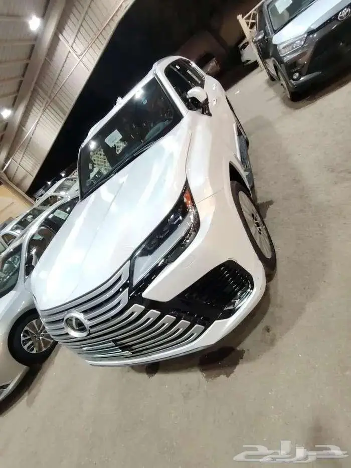 لكزس 600.BB موديل 2024 حبه فقط بنزين 5