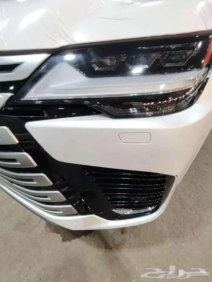 لكزس 600.BB موديل 2024 حبه فقط بنزين 13