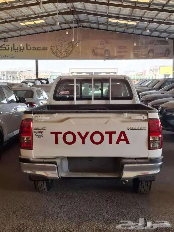 تويوتا هايلوكس GL2 2025 1