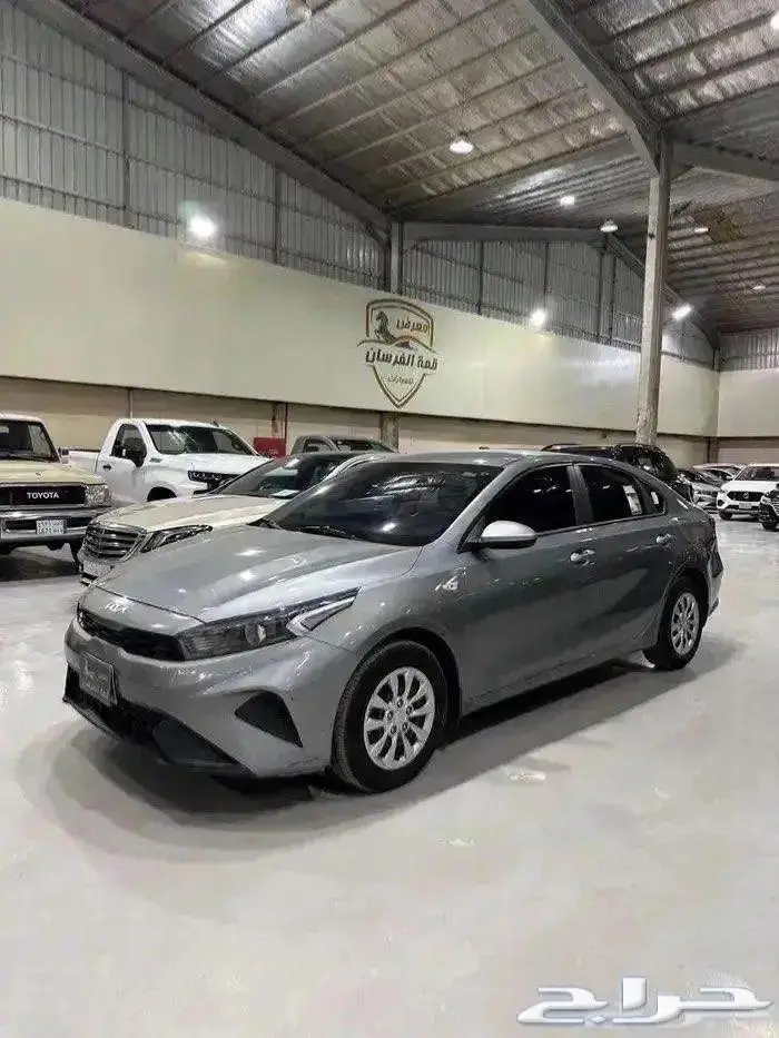 كيا سيراتو 2022 2