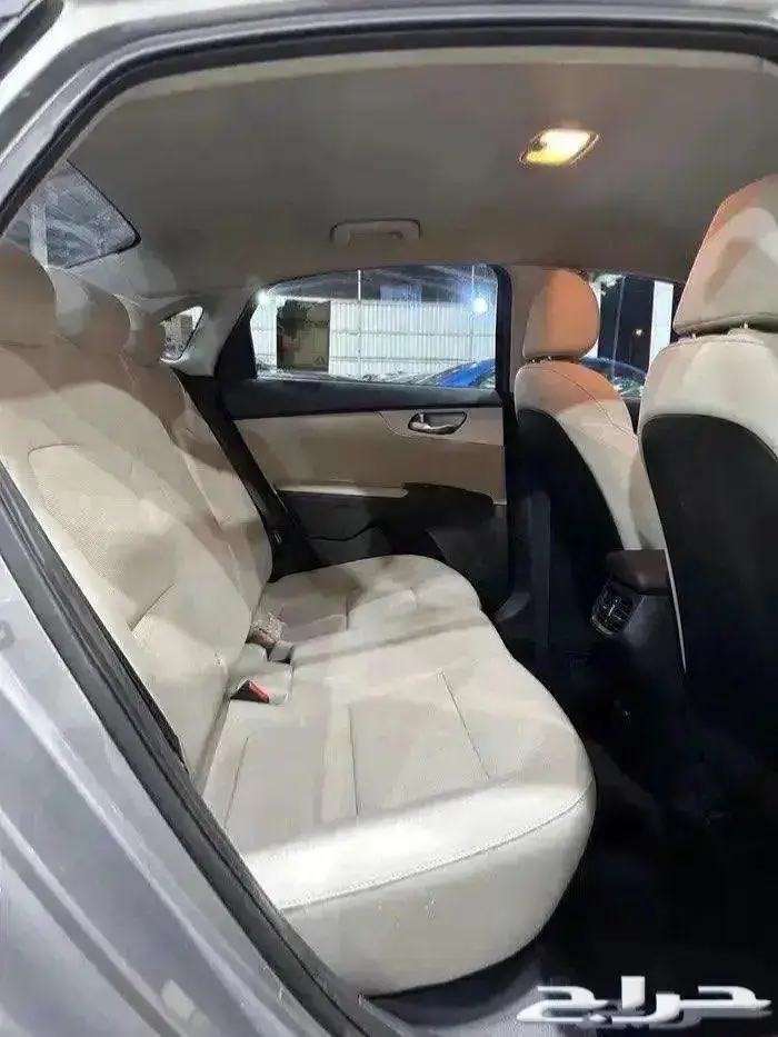 كيا سيراتو 2022 8