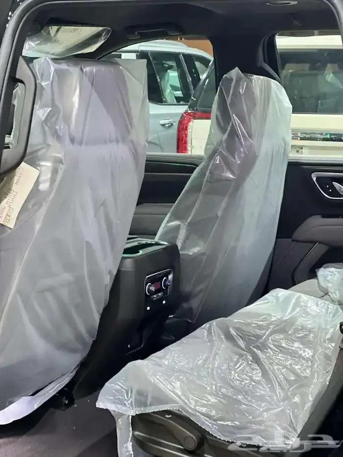 شيفروليه تاهو LS - دبل - ثلاجة - وكيل الجميح 2024 جديد اصفار 14