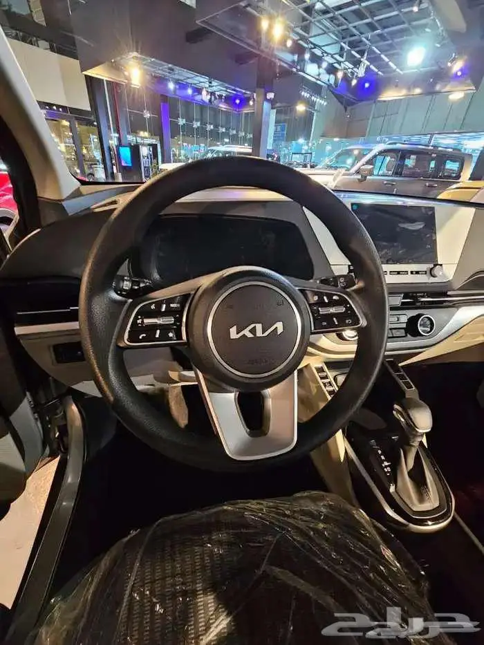 كيا كارينز 2025 GL 5