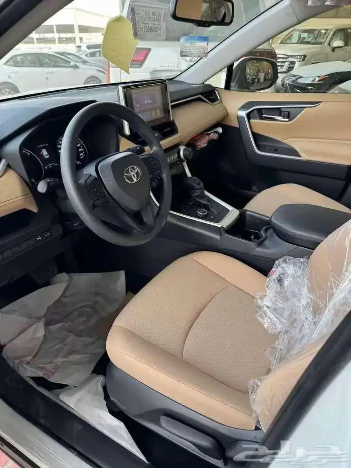 تويوتا -راف فور- فتحه- XLE- هايبرد- 2025-بطاقه -كاش - اقساط 3