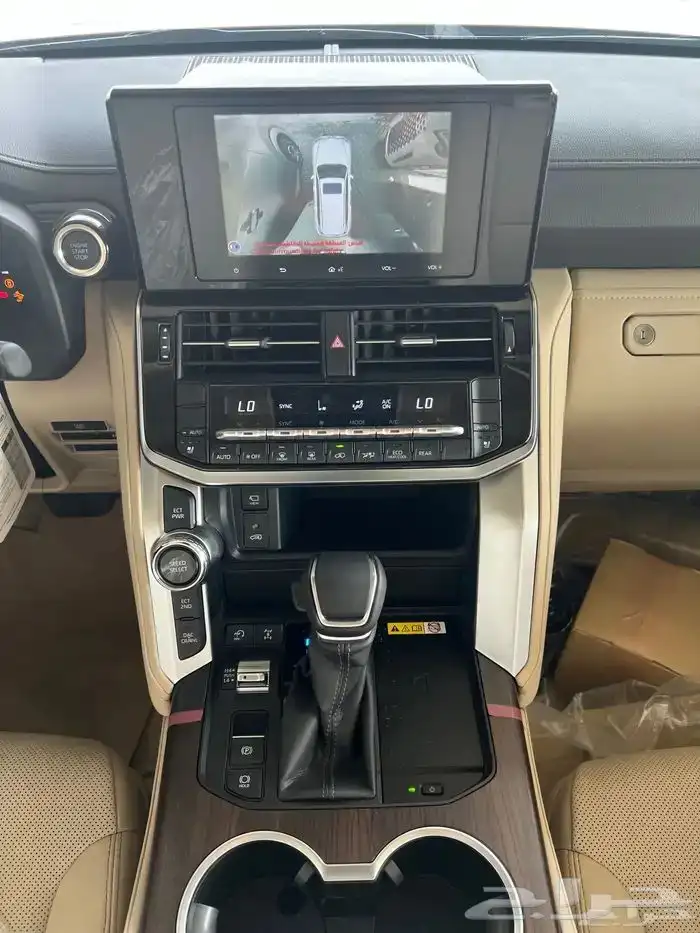 تايوتا لاندكروزر GXR L5 بريمي 2025 فل كامل 14