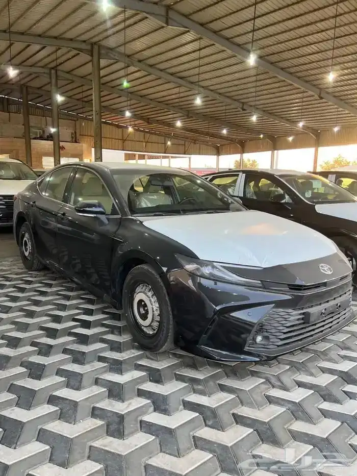 تايوتا كامري E 2025 بنزين 1