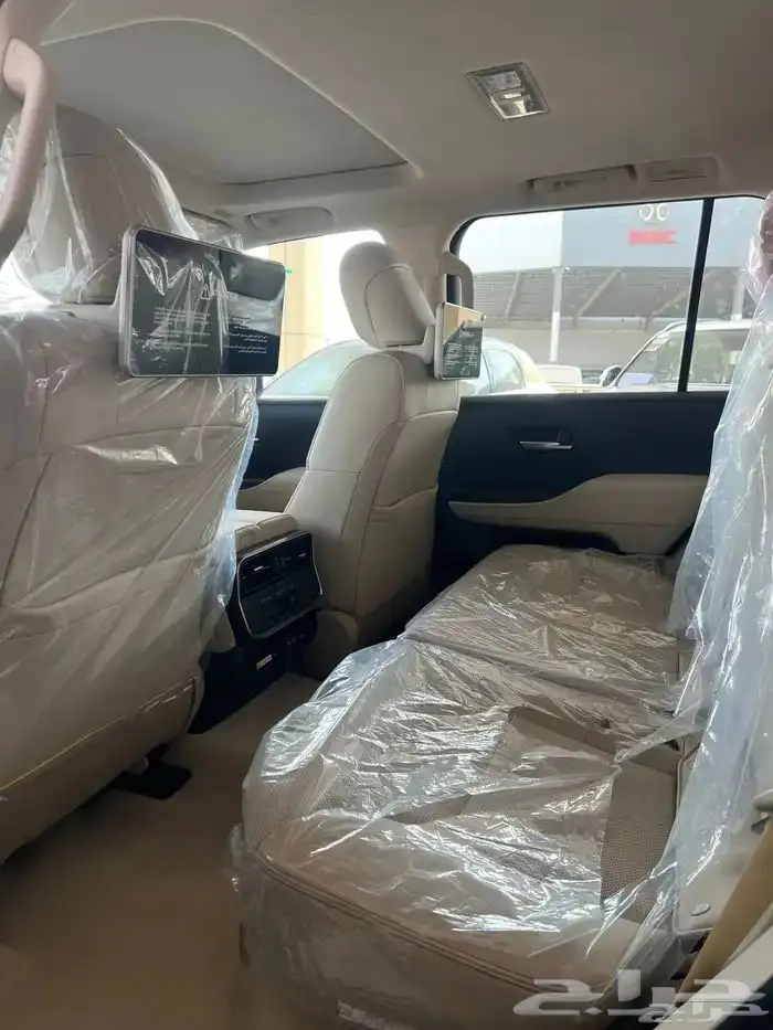 تايوتا لاندكروزر GXR L5 بريمي 2025 فل كامل 7