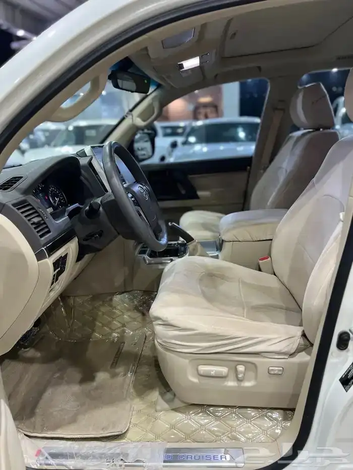 تويوتا لاندكروزر 2021 وارد الساير ماشي 64 الف قمة فالنظافة 10