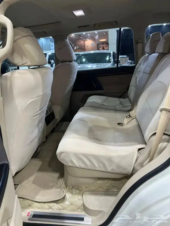 تويوتا لاندكروزر 2021 وارد الساير ماشي 64 الف قمة فالنظافة 13