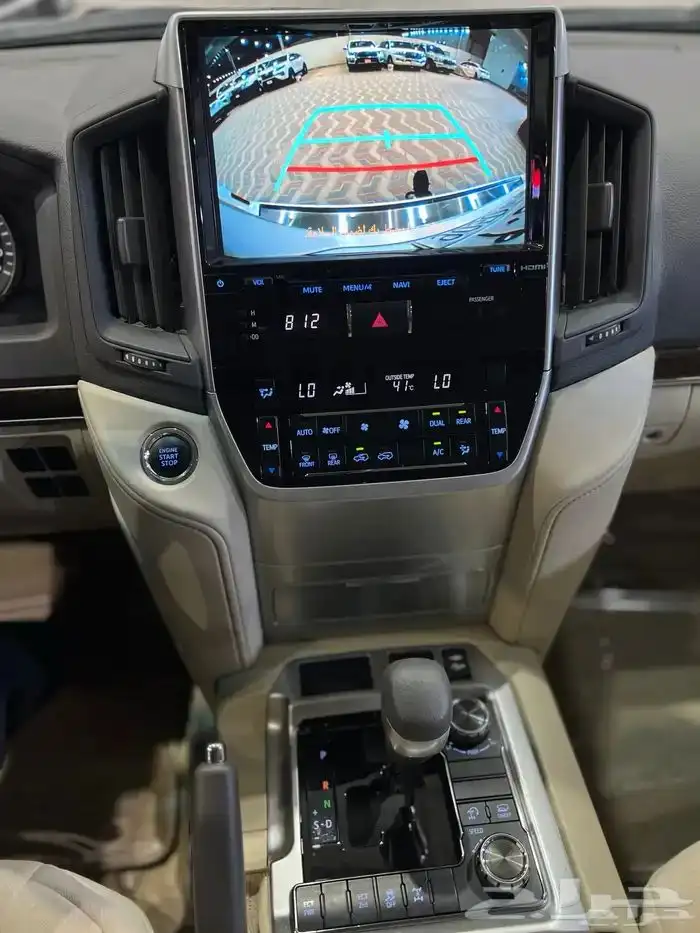 تويوتا لاندكروزر 2021 وارد الساير ماشي 64 الف قمة فالنظافة 6