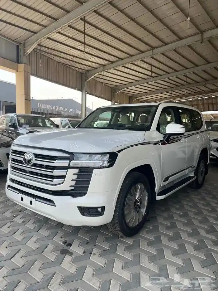 تايوتا لاندكروزر GXR L5 بريمي 2025 فل كامل 2