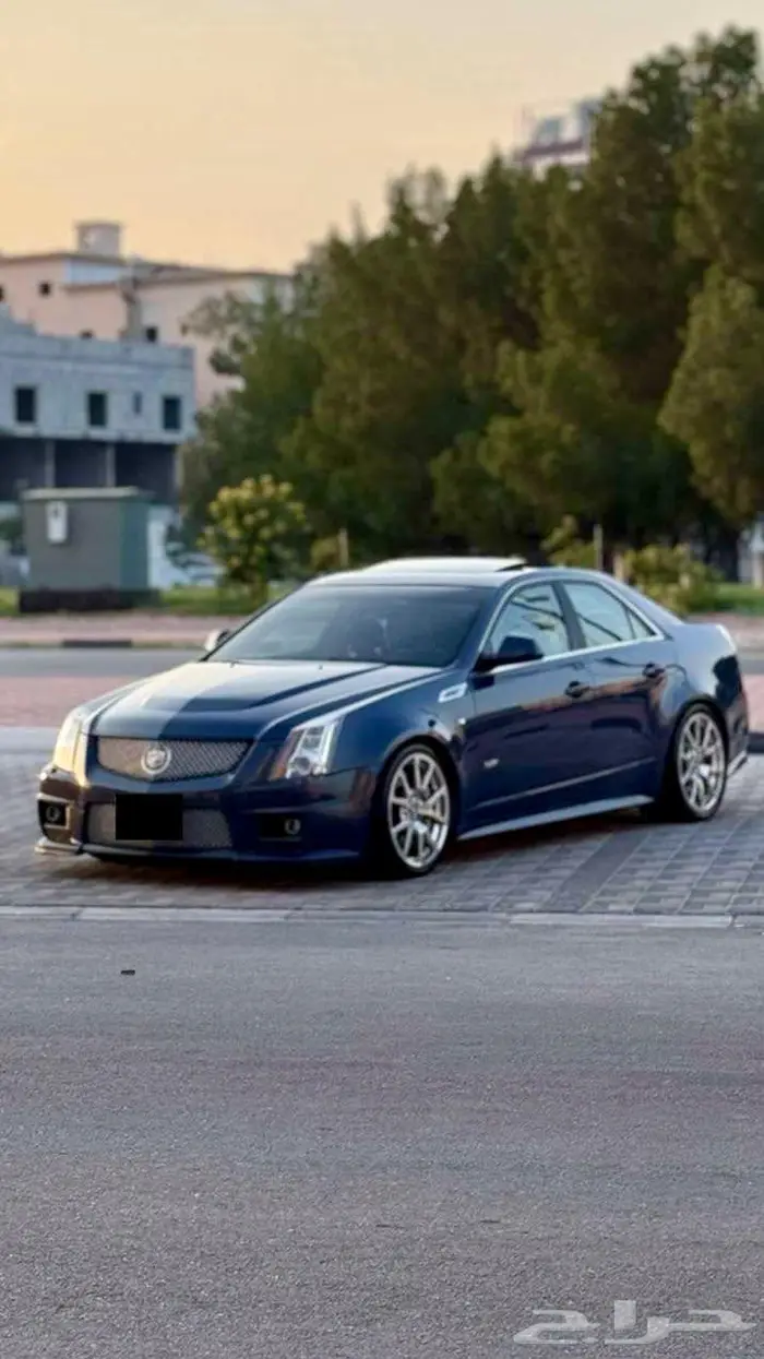 كاديلاك 2010 cts v 2