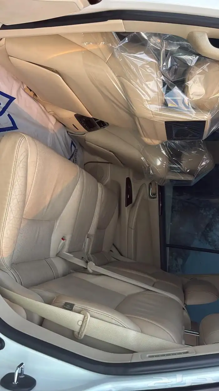 لكزس 2013 لازم هوية اماراتية 2