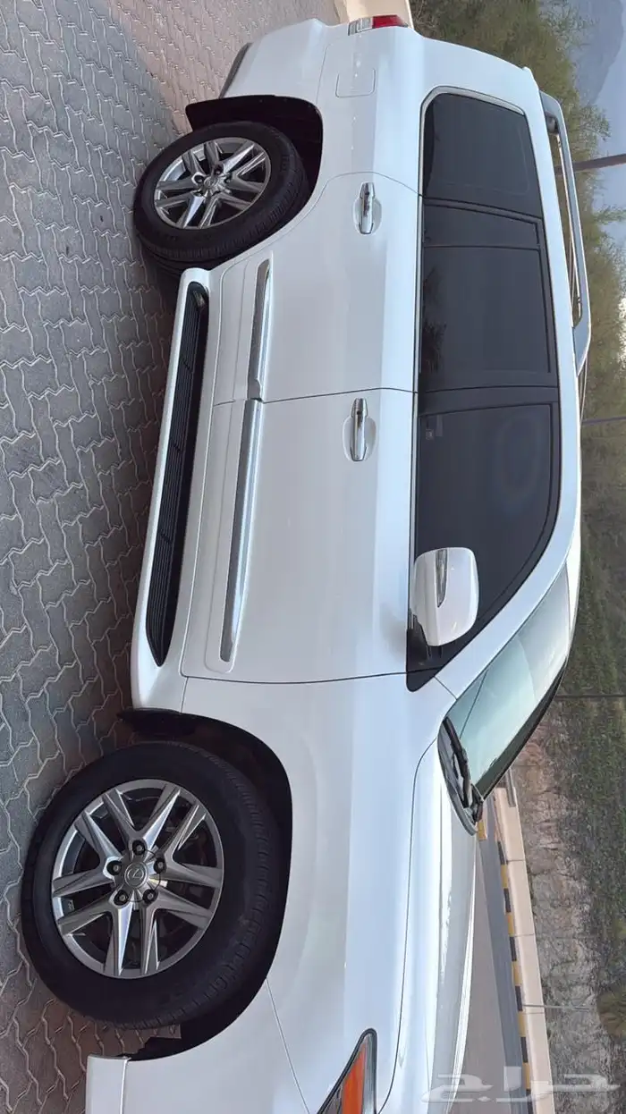 لكزس 2013 لازم هوية اماراتية 5