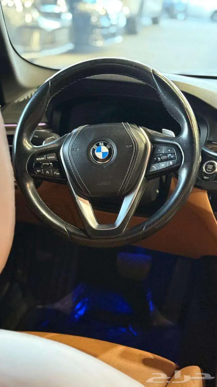 بي ام دبليو الفئة الخامسة 520i 2023 ( كاش و أقساط ) 1