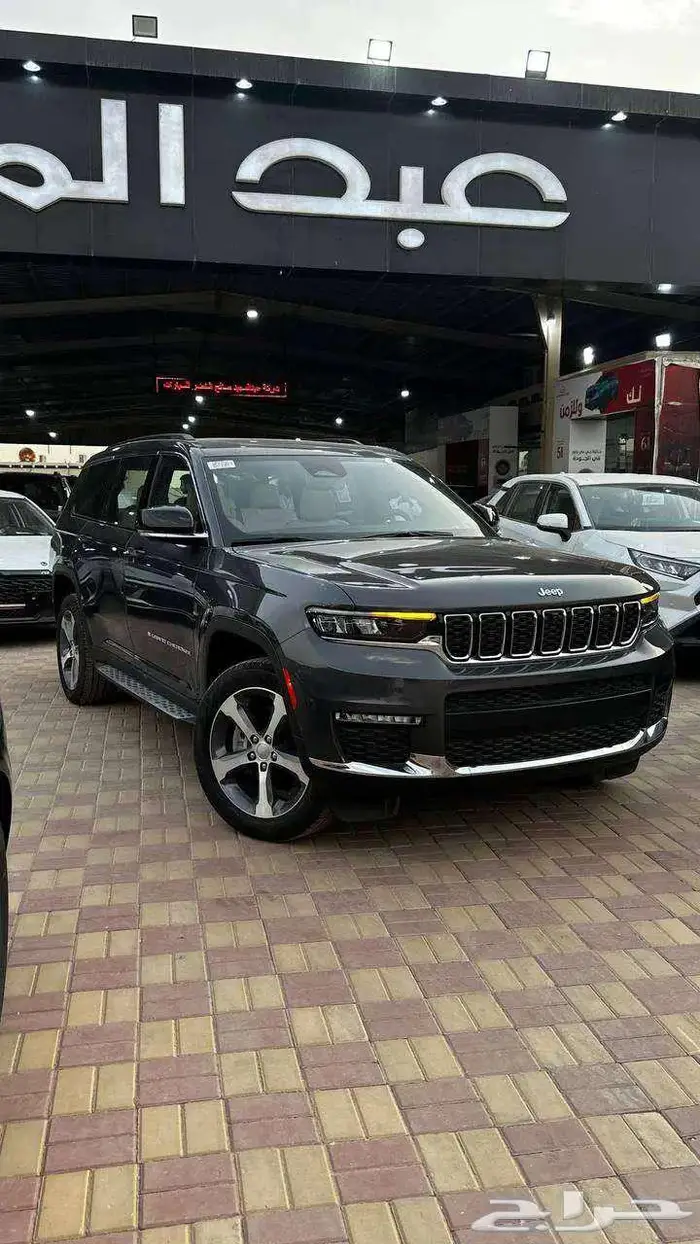 قراند شيروكي لميتد 2024 كاش او اقساط 4