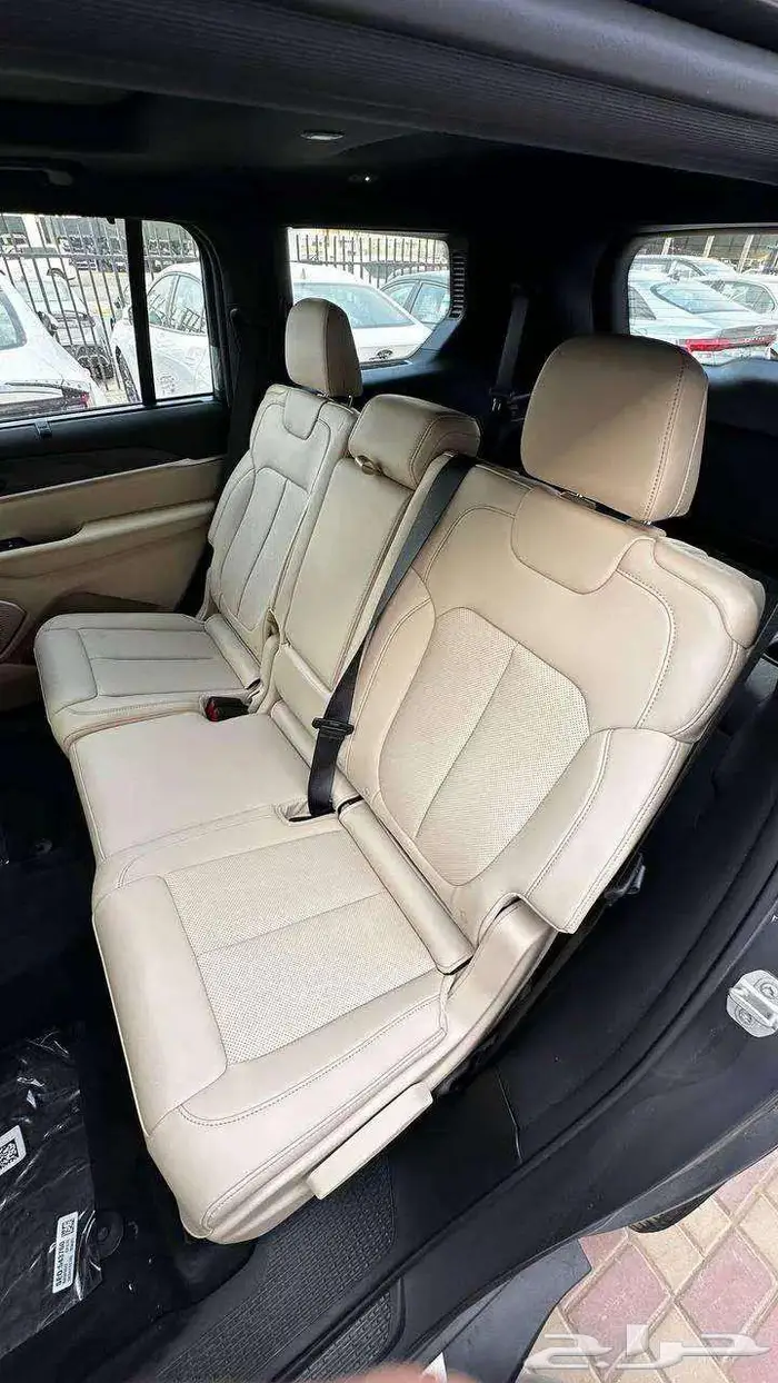 قراند شيروكي لميتد 2024 كاش او اقساط 11