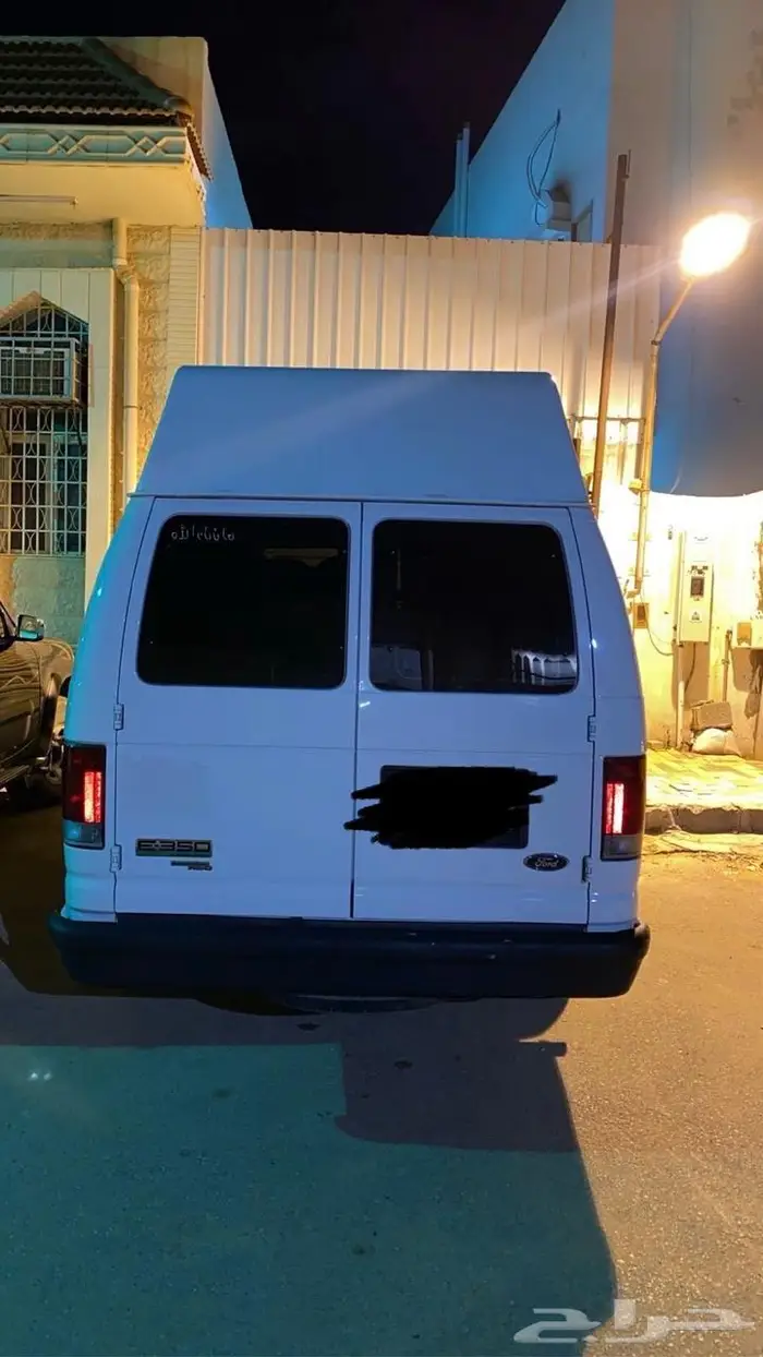 فان فورد موديل 2013 نوع E-350 4