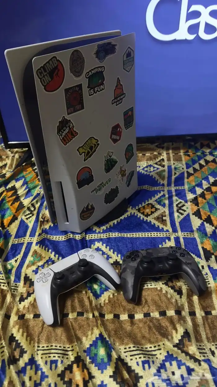 PlayStation 5 (disc) version with 2 Orignal controllers 0