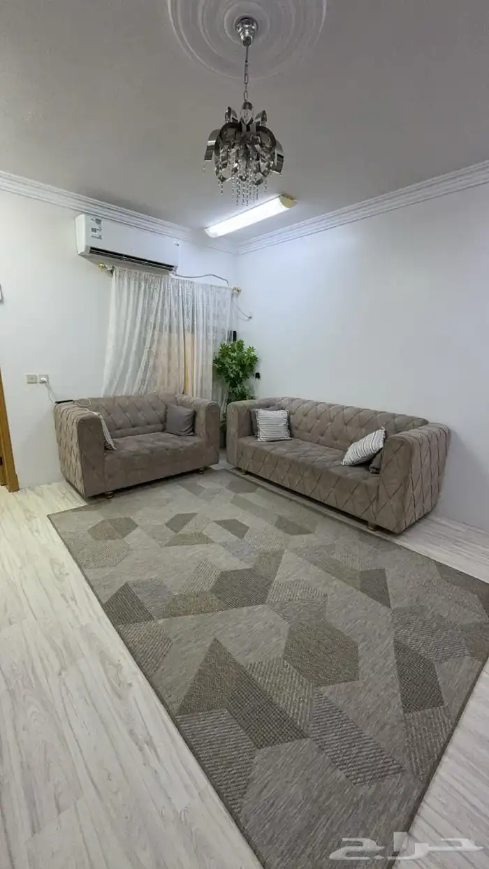 كنب مع زوليه مستخدم 0