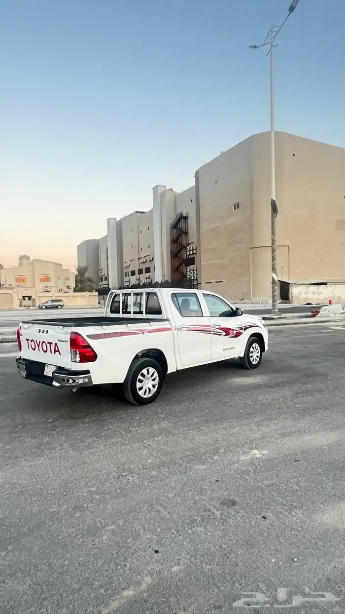 تويوتا هايلوكس 2016 (تم البيع  ) 6