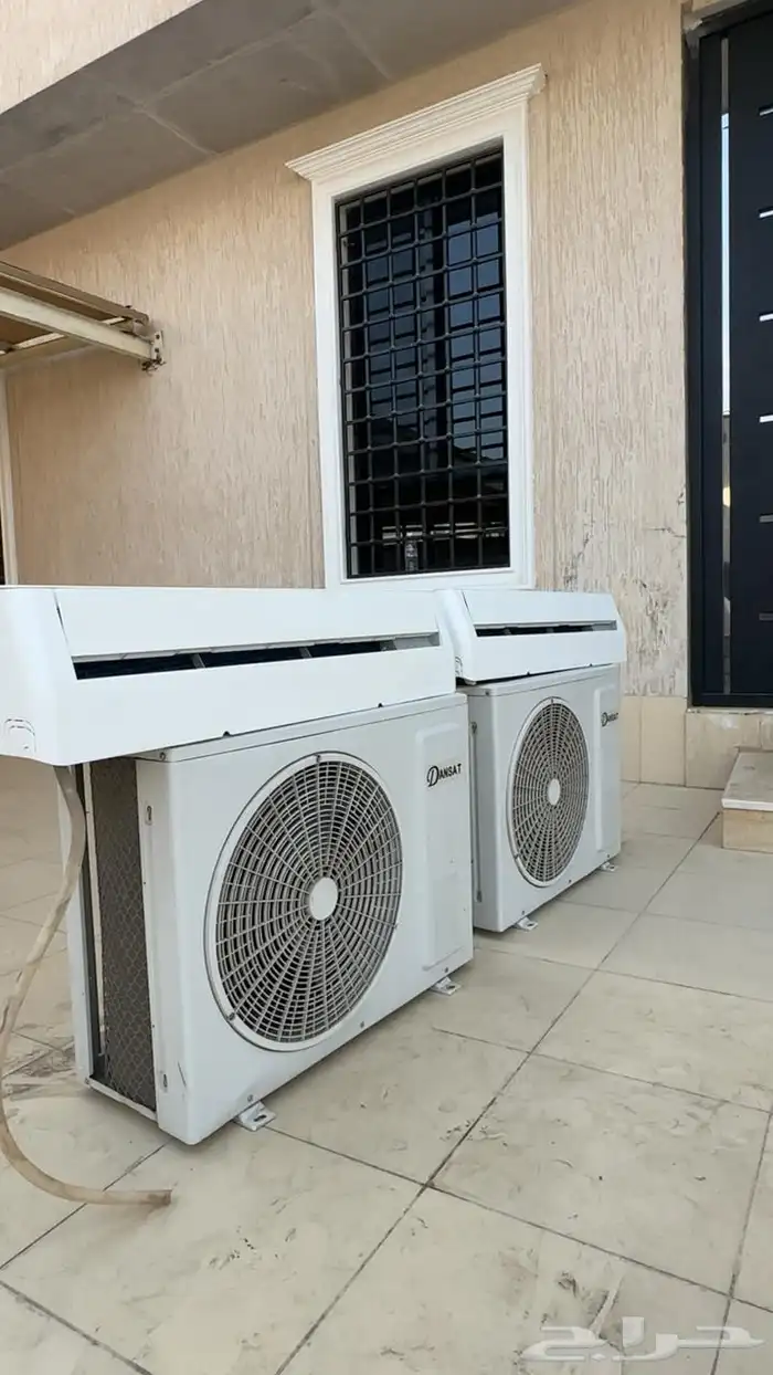 مكيف سبلت 2 شبه جديده استخدام اقل من سنه 18طن السبب نقل 0