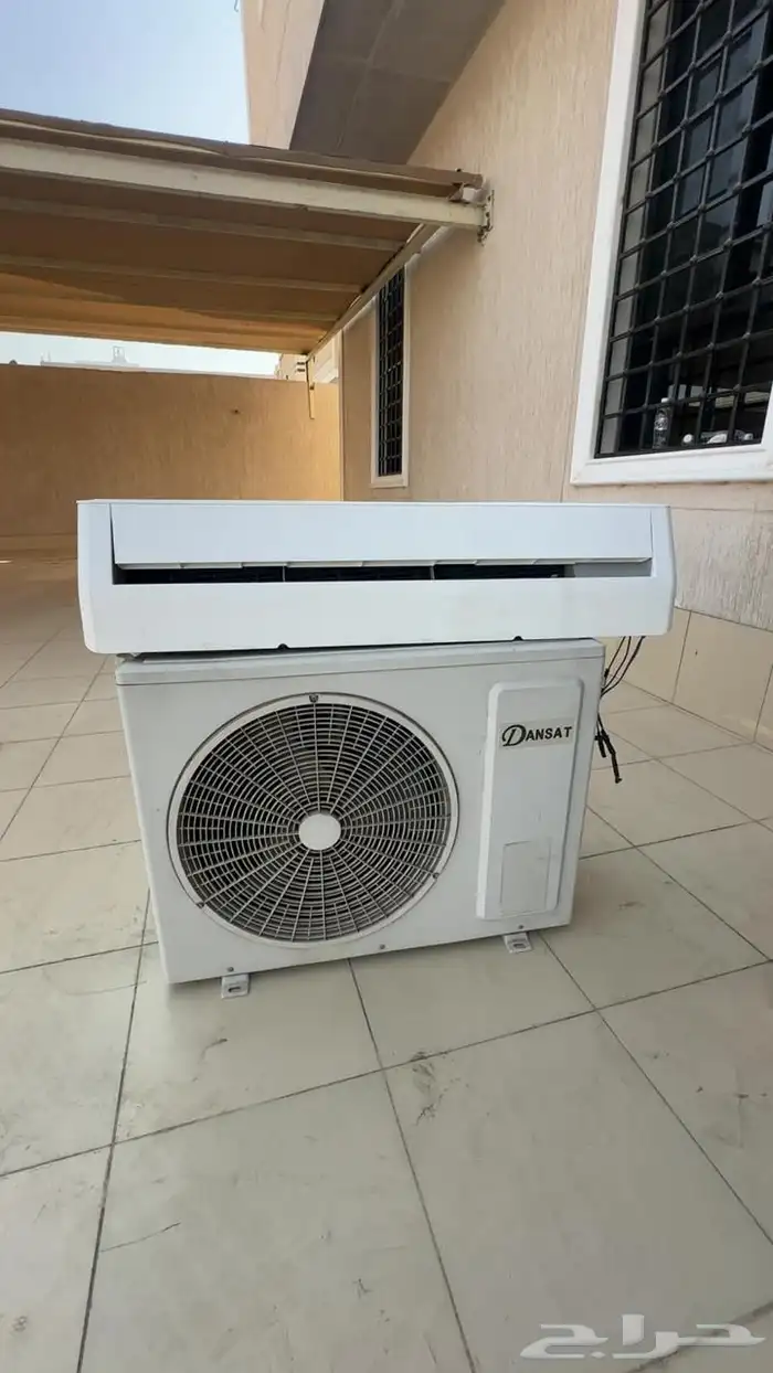 مكيف سبلت 2 شبه جديده استخدام اقل من سنه 18طن السبب نقل 2