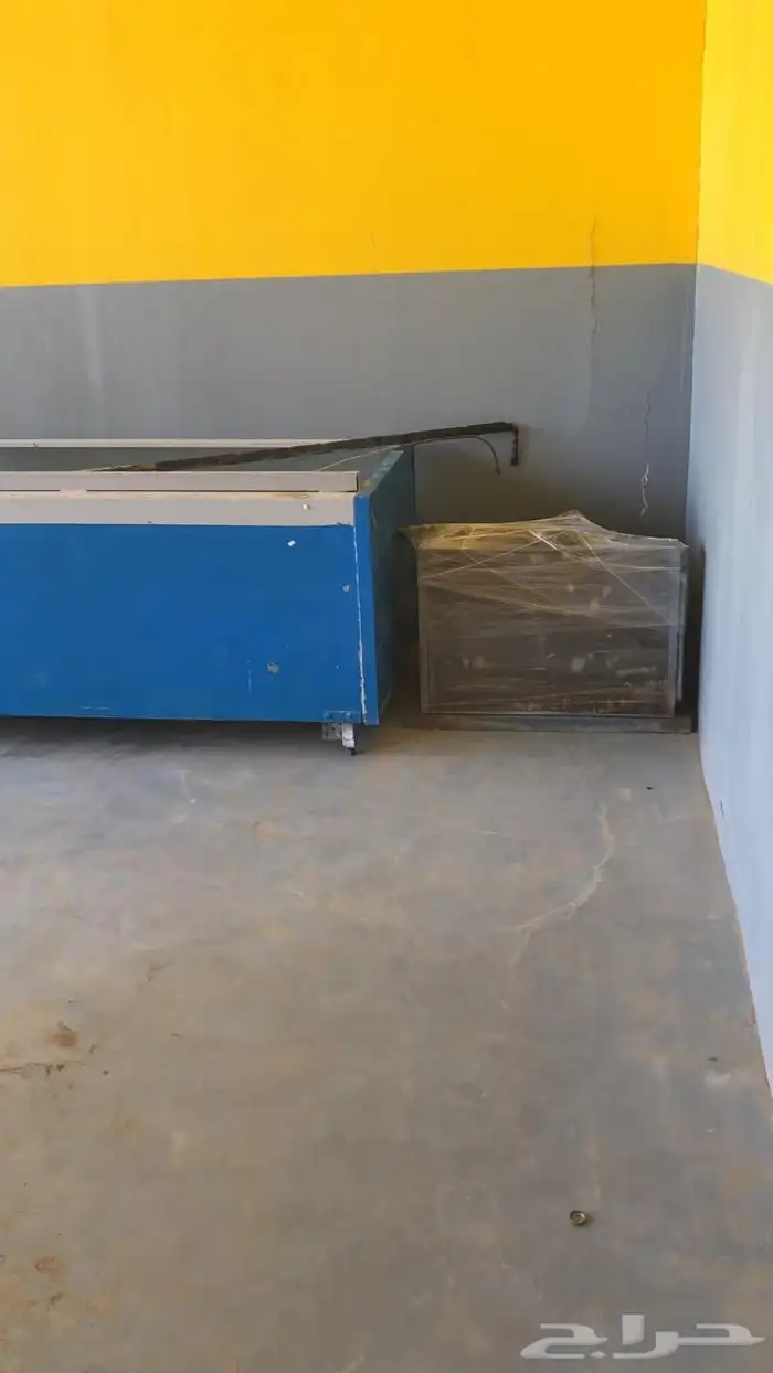 للبيع فريزر ارضي 1