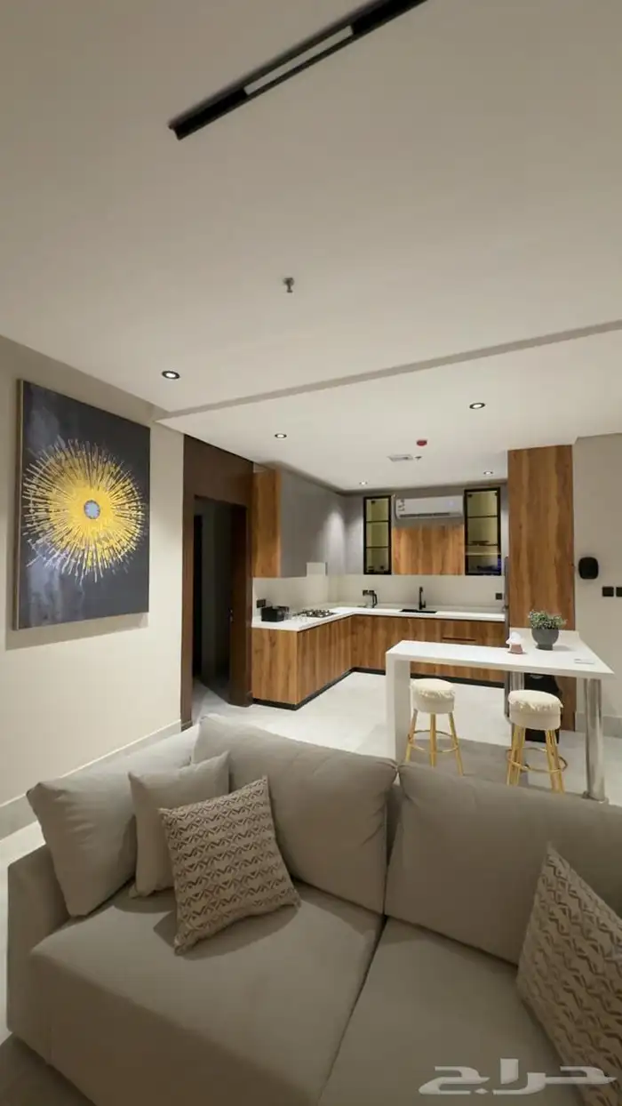 شقه مفروشه (3) غرف نوم وصاله بالحي العاشر بالضاحيه 4