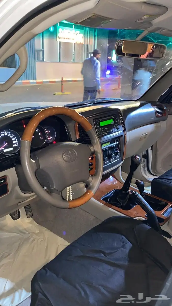 لاندكروزر صالون قير عادي 7