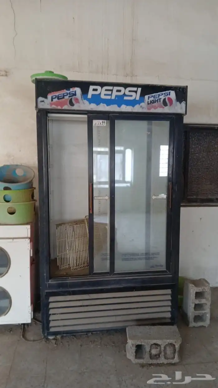 ثلاجة بيبسي قديمة 1