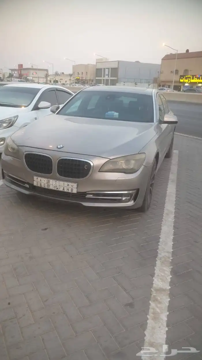 BMW 730LI 2012 فل كامل 1