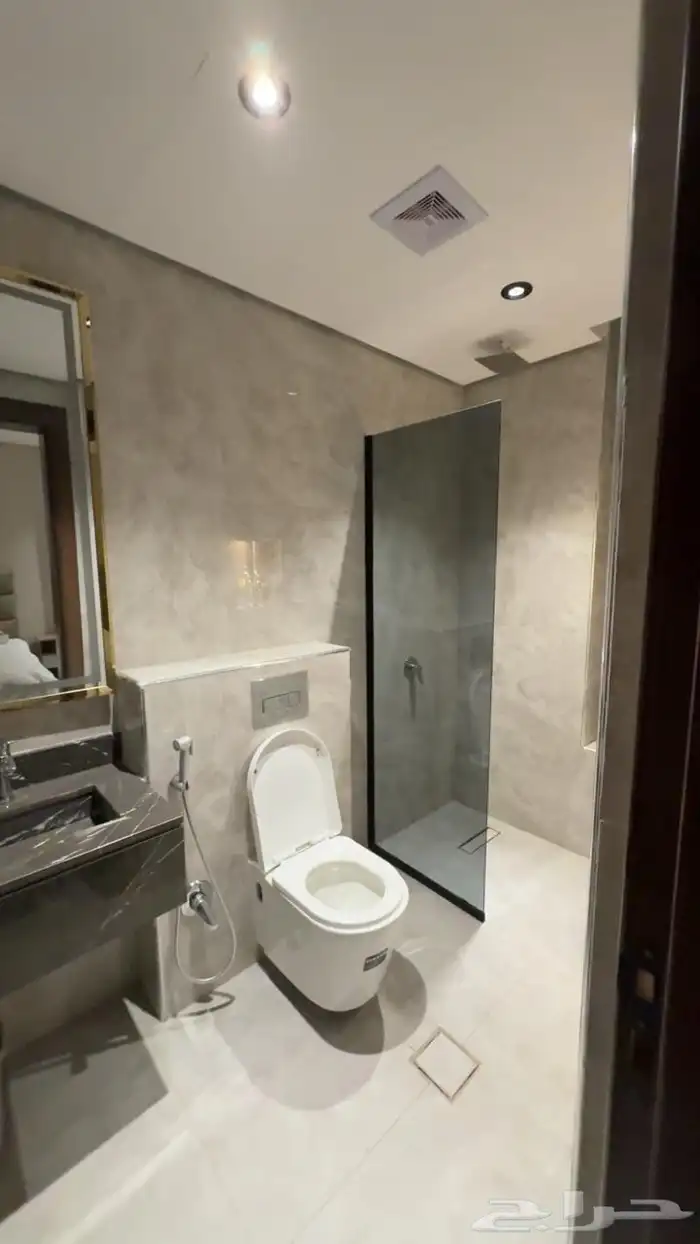 شقه مفروشه (3) غرف نوم وصاله بالحي العاشر بالضاحيه 7