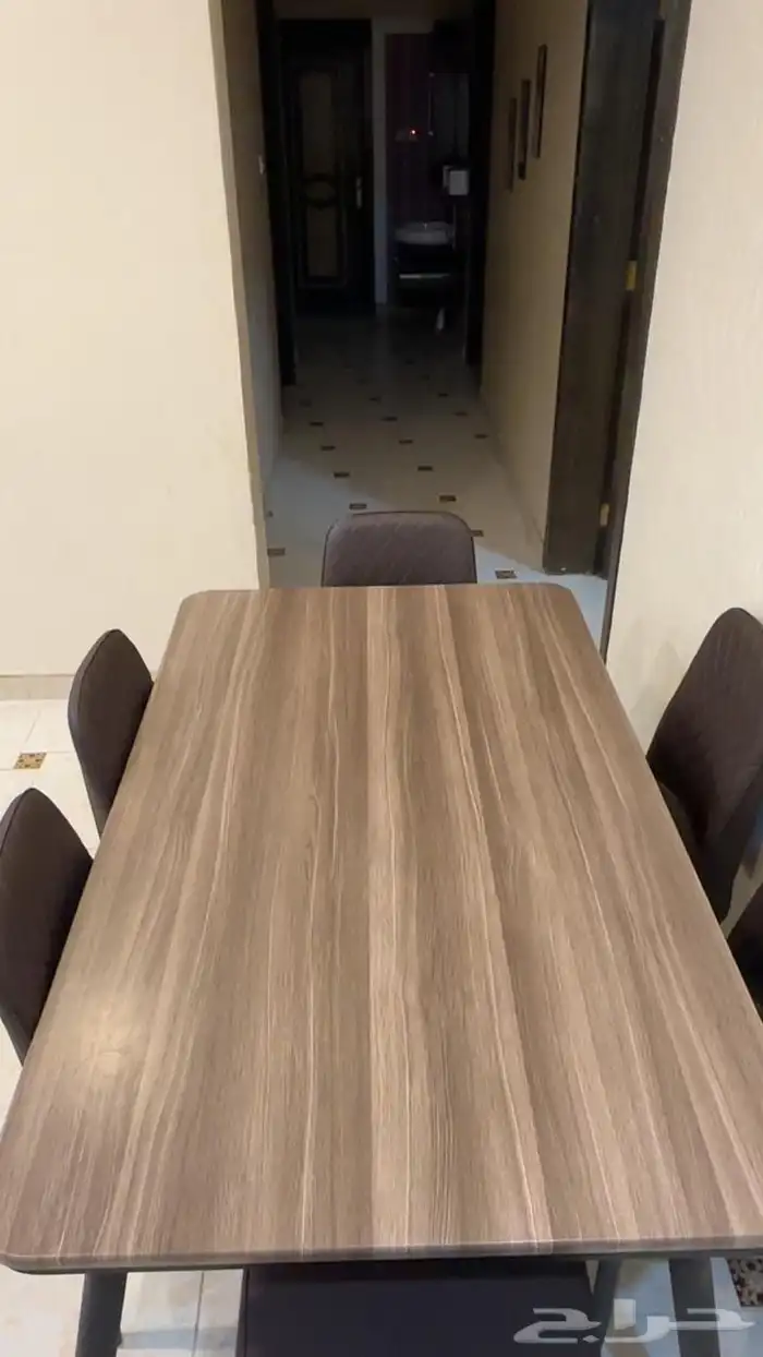 طاولة طعام للبيع 2